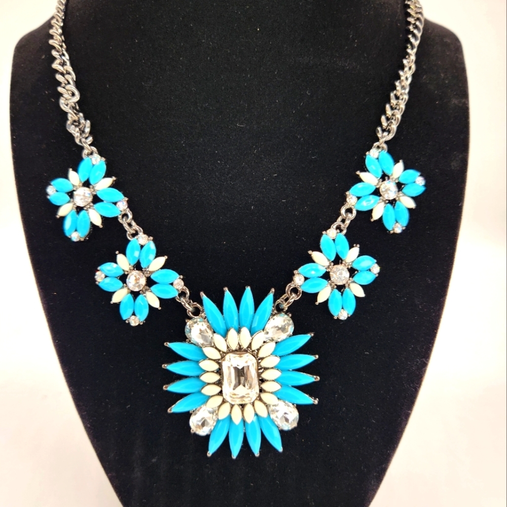 RETIRED Amrita Singh Victoria Crystal Necklace